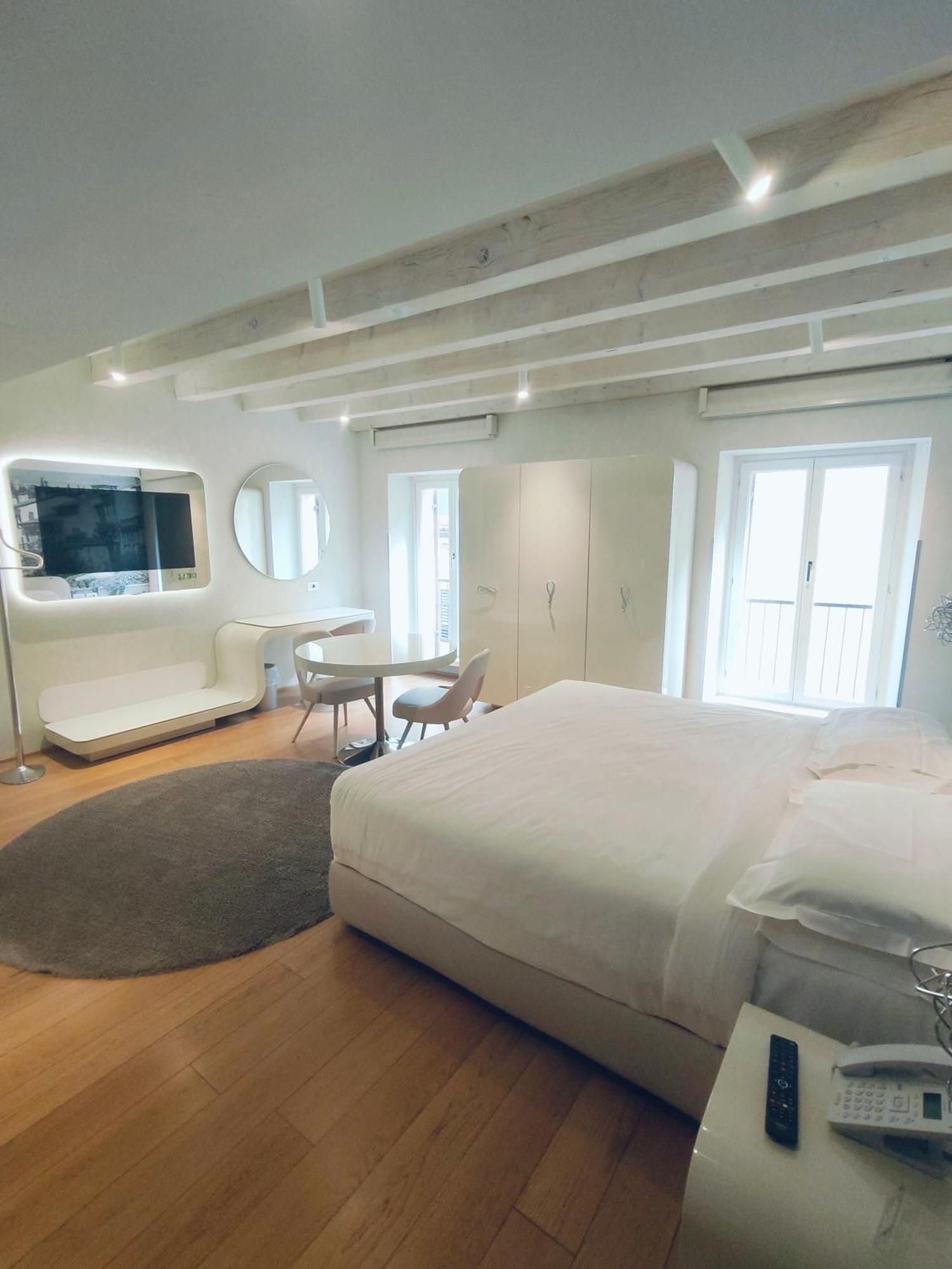 Lords Of Verona Luxury Apartments Kültér fotó